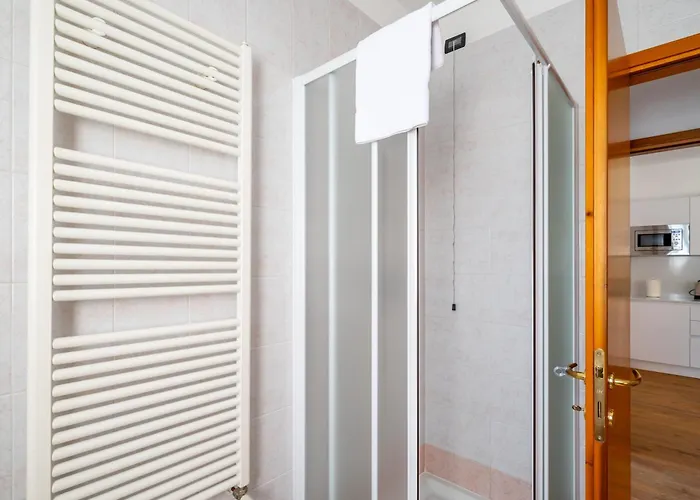 Into The Green! Arqua Petrarca Flat & Garage